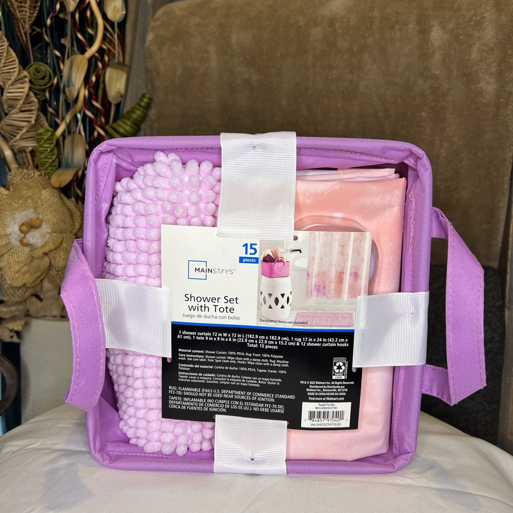 NWT Mainstays shower set with tote